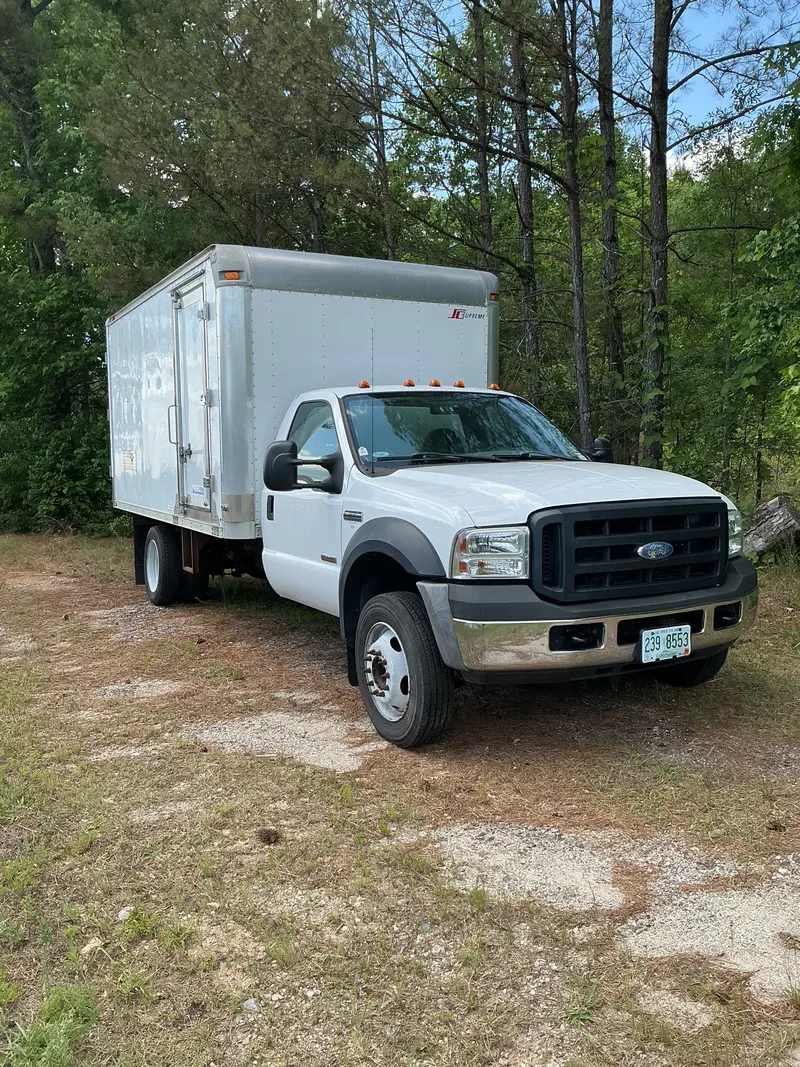 2006 Ford F-550 Jetting Box Truck – U.S. Spec Industrial Unit 1