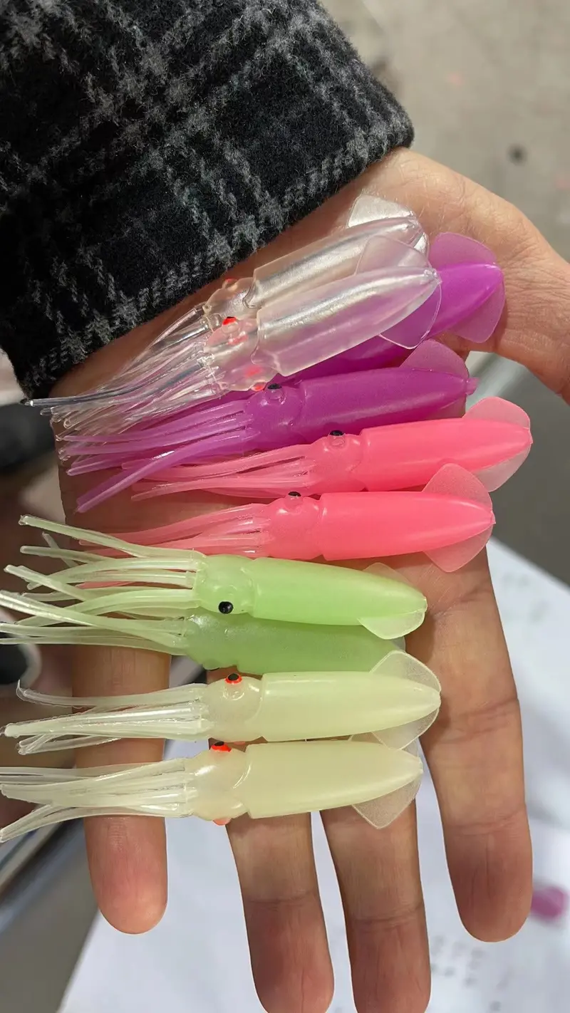 Baby B-2 Style Squid Soft Lure – Compact, Realistic Design 1