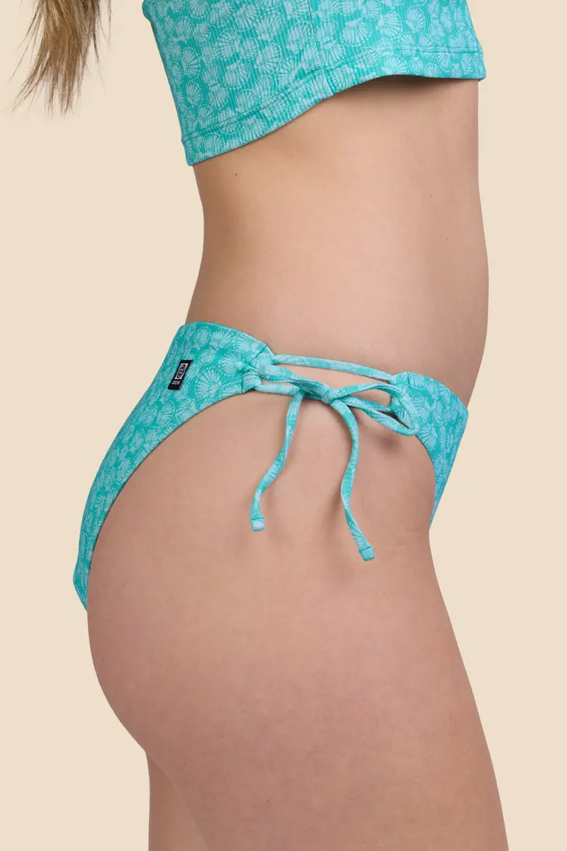 Bella Women'S Bikini Bottoms In Clamshell Ribbed 1