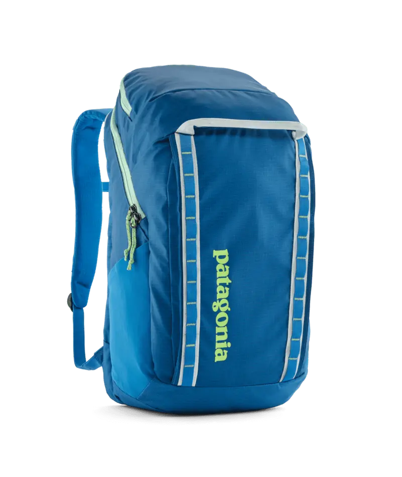 Black Hole 32L Durable Travel Pack 1
