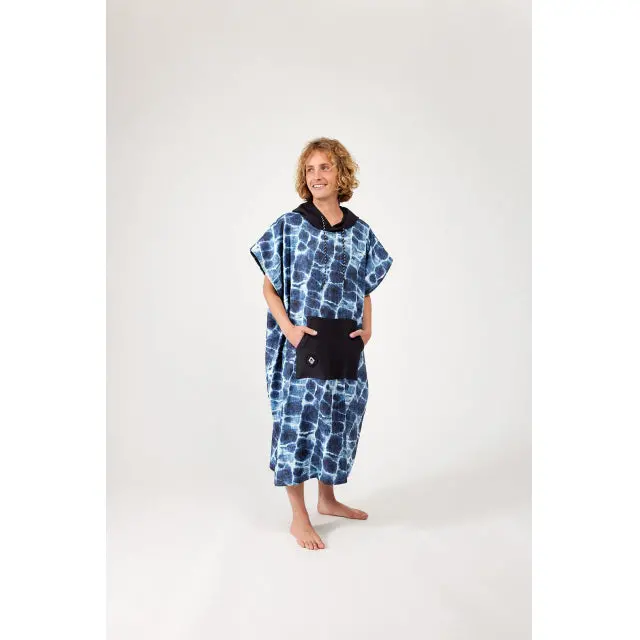 Changing Room Poncho For Outdoor Adventures 1