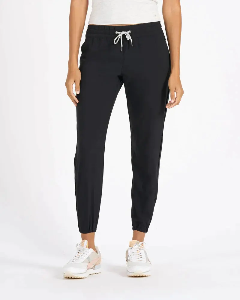 Weekend Joggers For Women – Elevated Loungewear With Clean Tailoring 1