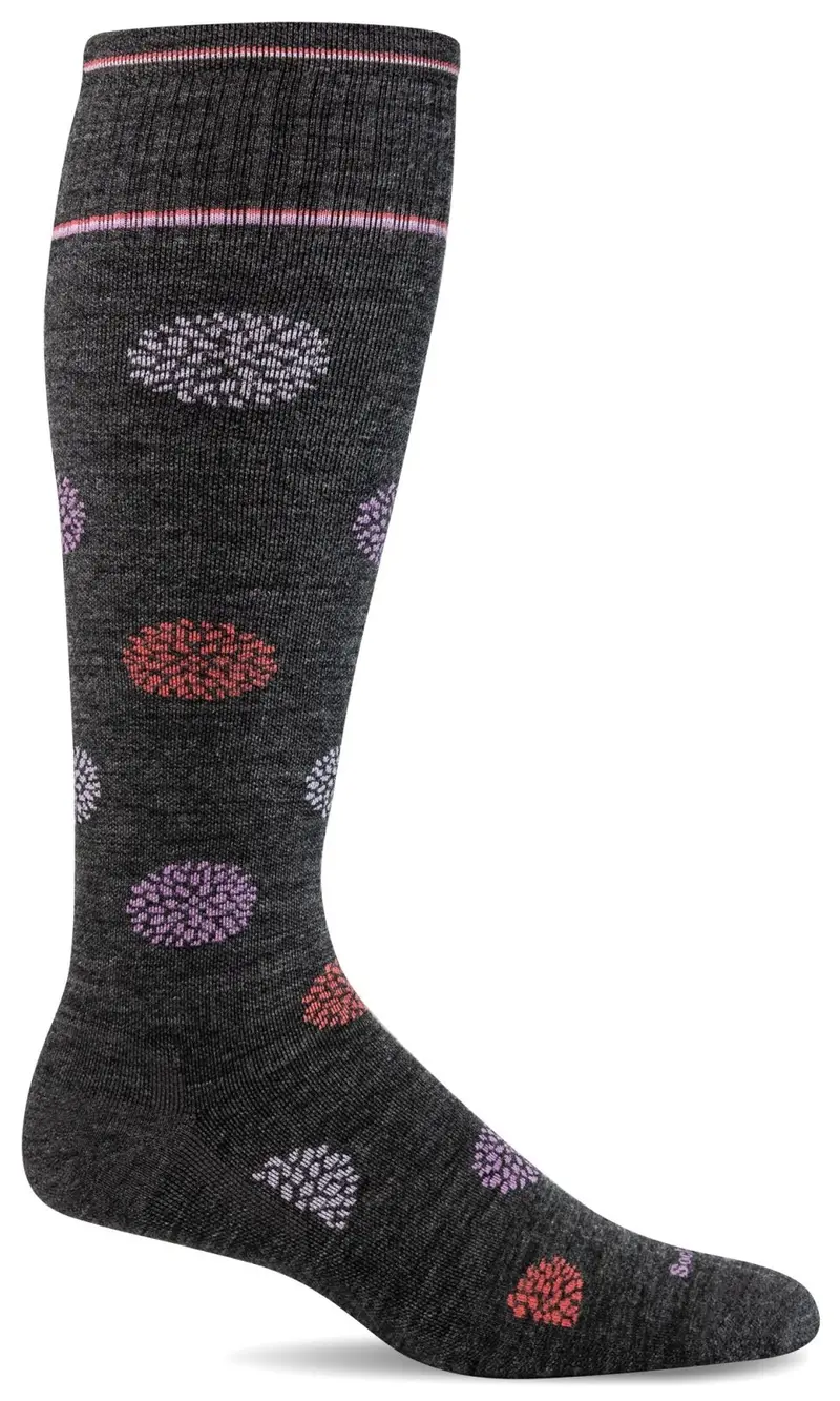 Women'S Full Bloom Wide-Calf Compression Socks – Moderate Graduated Fit 1
